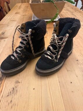 See By Chloe Eileen Sherpa Boot Size 35 (US 5)